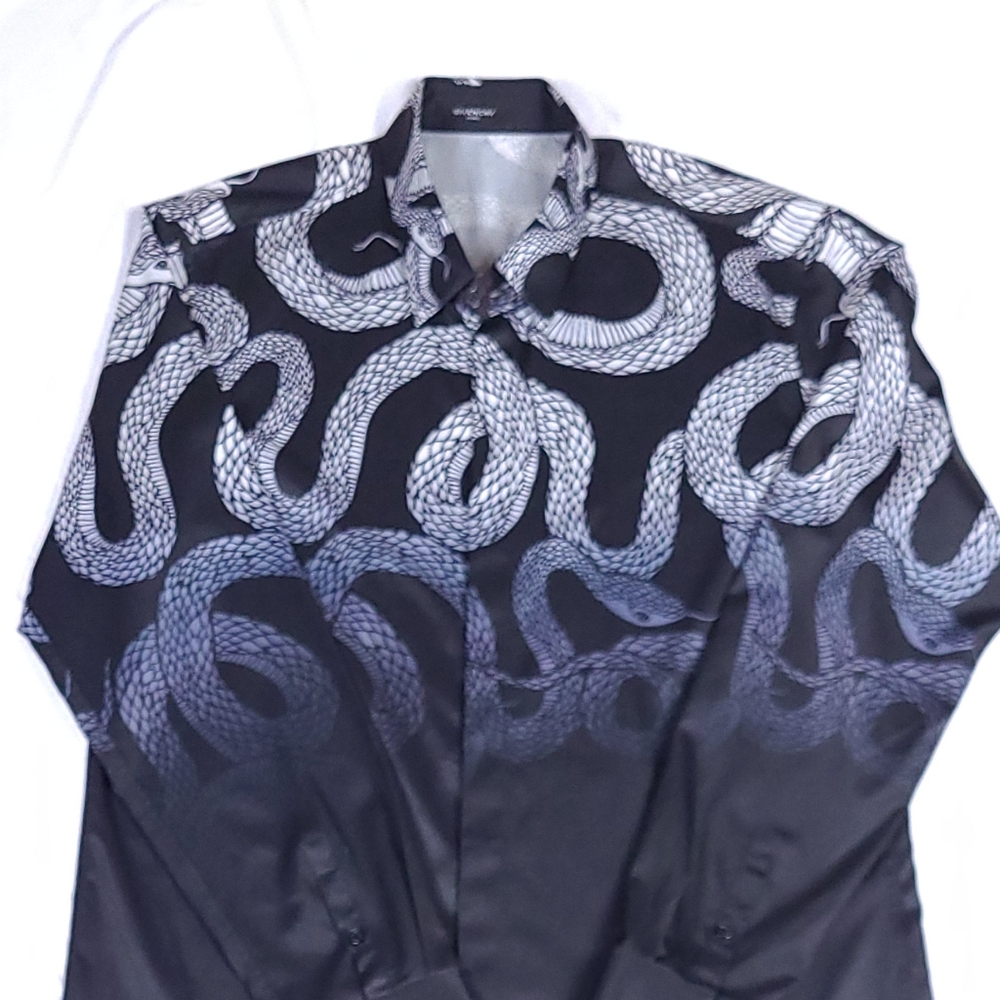 Givenchy Snake Print Collar Shirt ***
